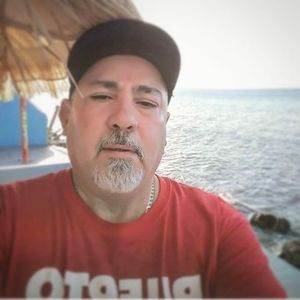 Meet your Posher, Roberto